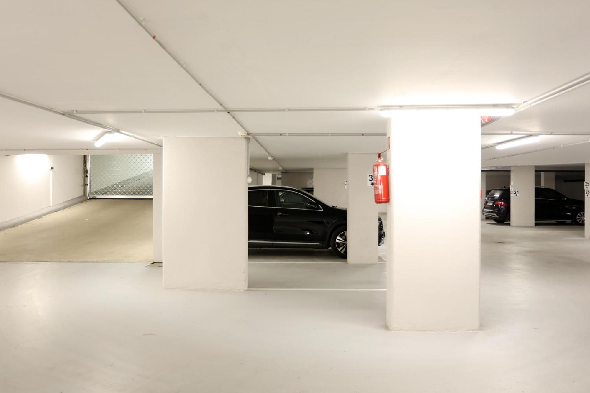 Atrium Apartman Heviz Mit Panoramaterrasse Und Tiefgarage Exterior photo